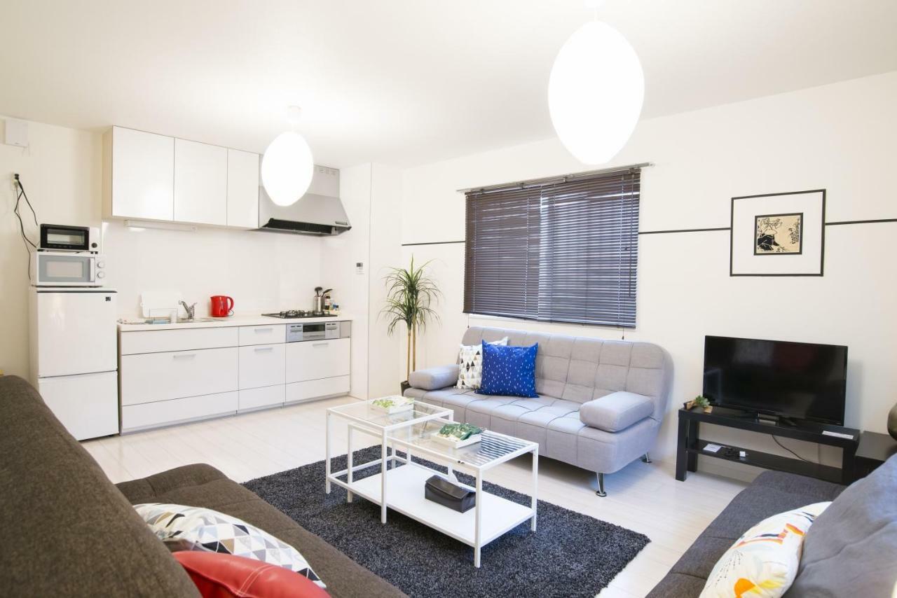 Fujirin Plaza Apartment Осака Екстериор снимка